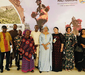 Signature d’une convention de partenariat entre l’Agence de Promotion Touristique du Mali et la Diva Oumou